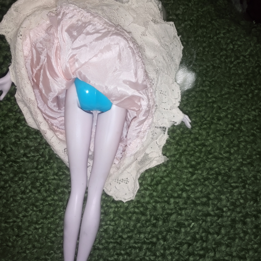 Elsa From Frozen - Picture 3 of 3